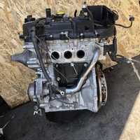Двигун голий Toyota Aygo 1.0 дефект корпуса повітряного фільтру