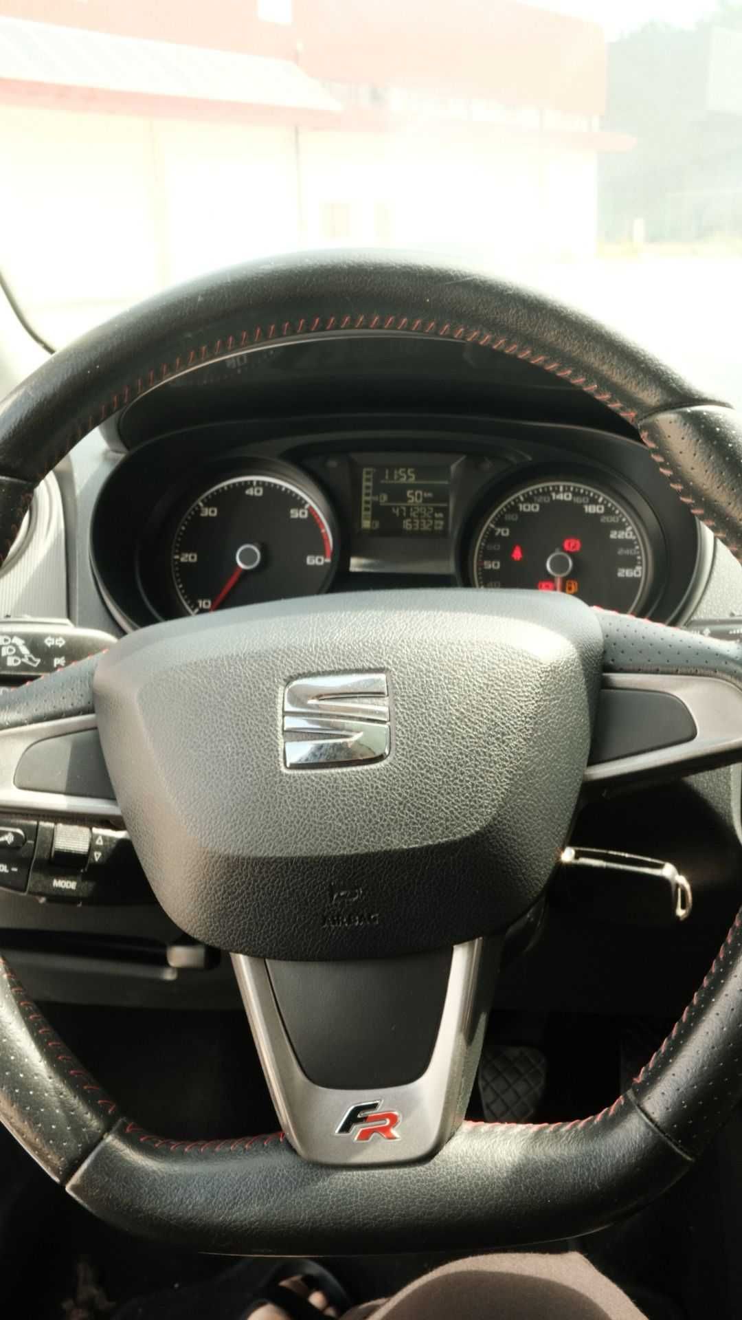 SEAT Ibiza FR com Teto Panorâmico | 90cv