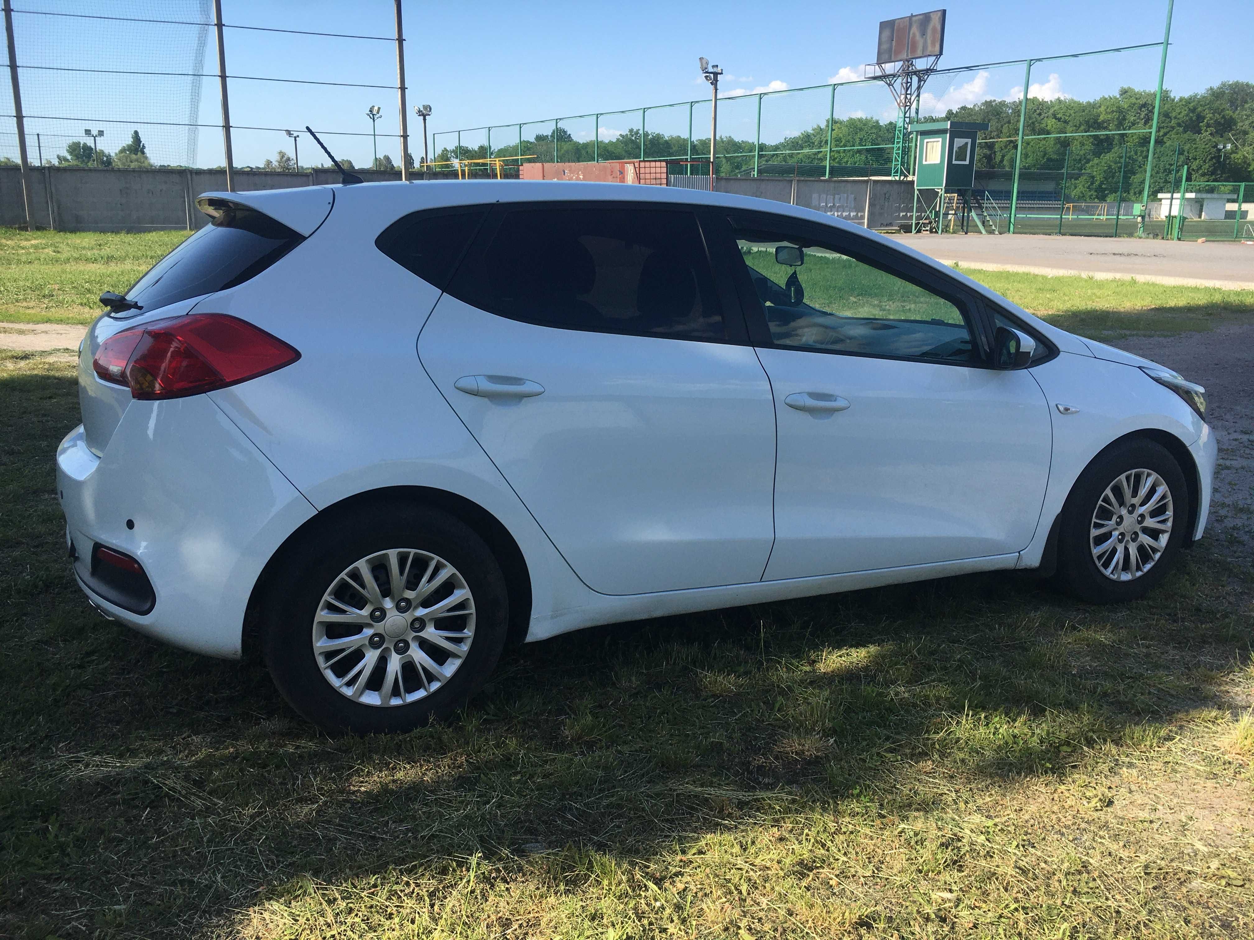 Продам KIA CEED 1.4 бенз/газ 2013 року.