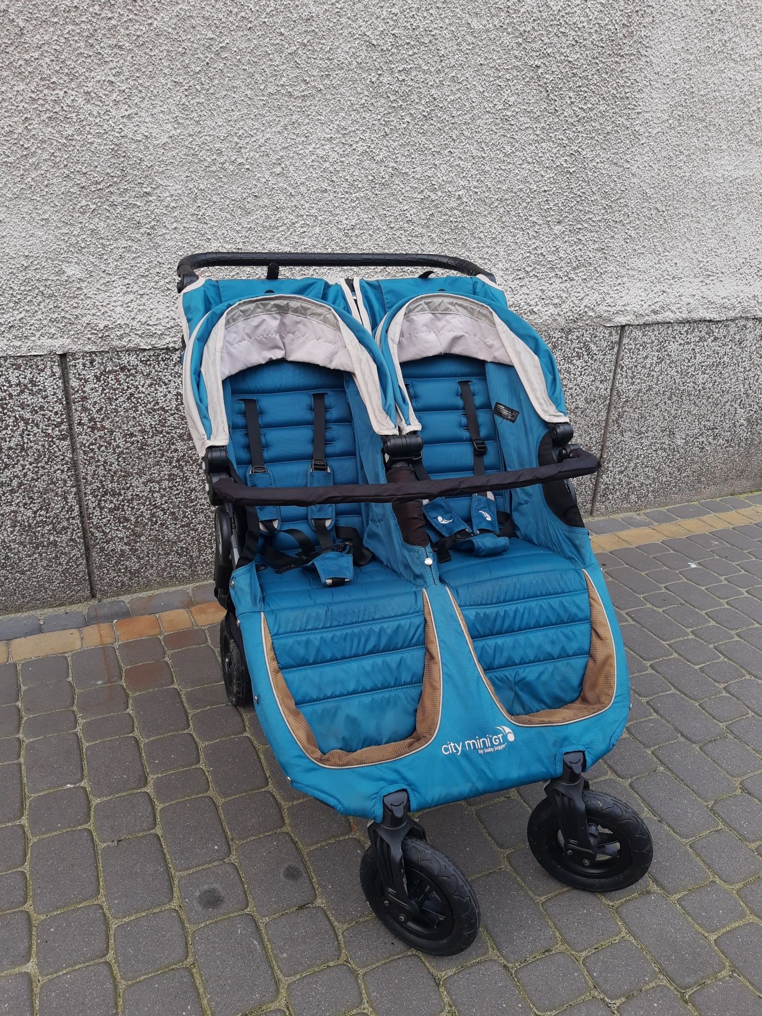 Wózek bliźniaczy, rok po roku, spacerówka by baby jogger city mini GT