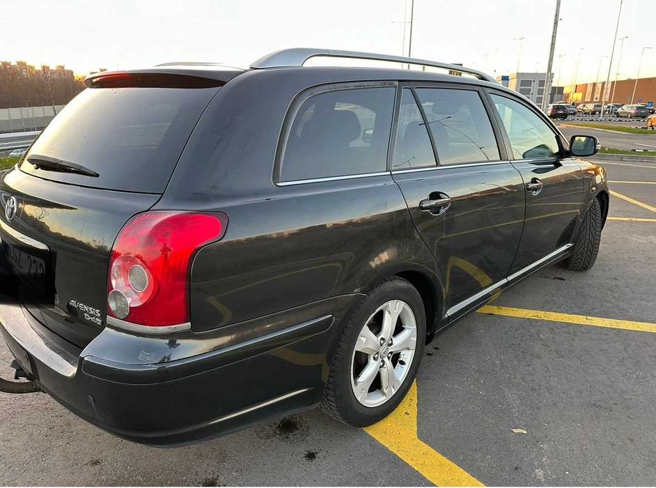 нерозмитнена тойота