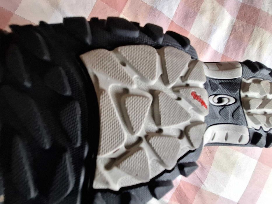 Botas para Neve ou esqui para adulto, homem e mulher, usado como novo