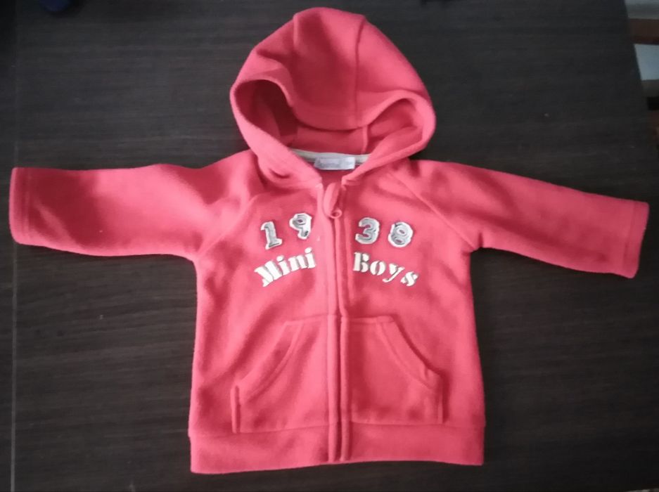 Bluza z kapturem czerwona 80