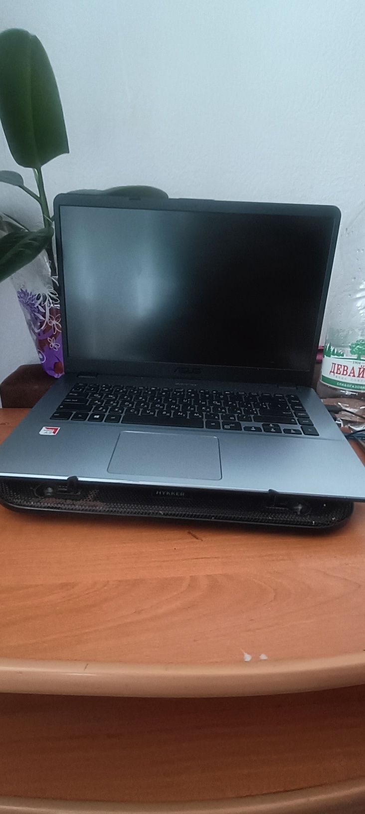 Ноутбук ASUS робочий