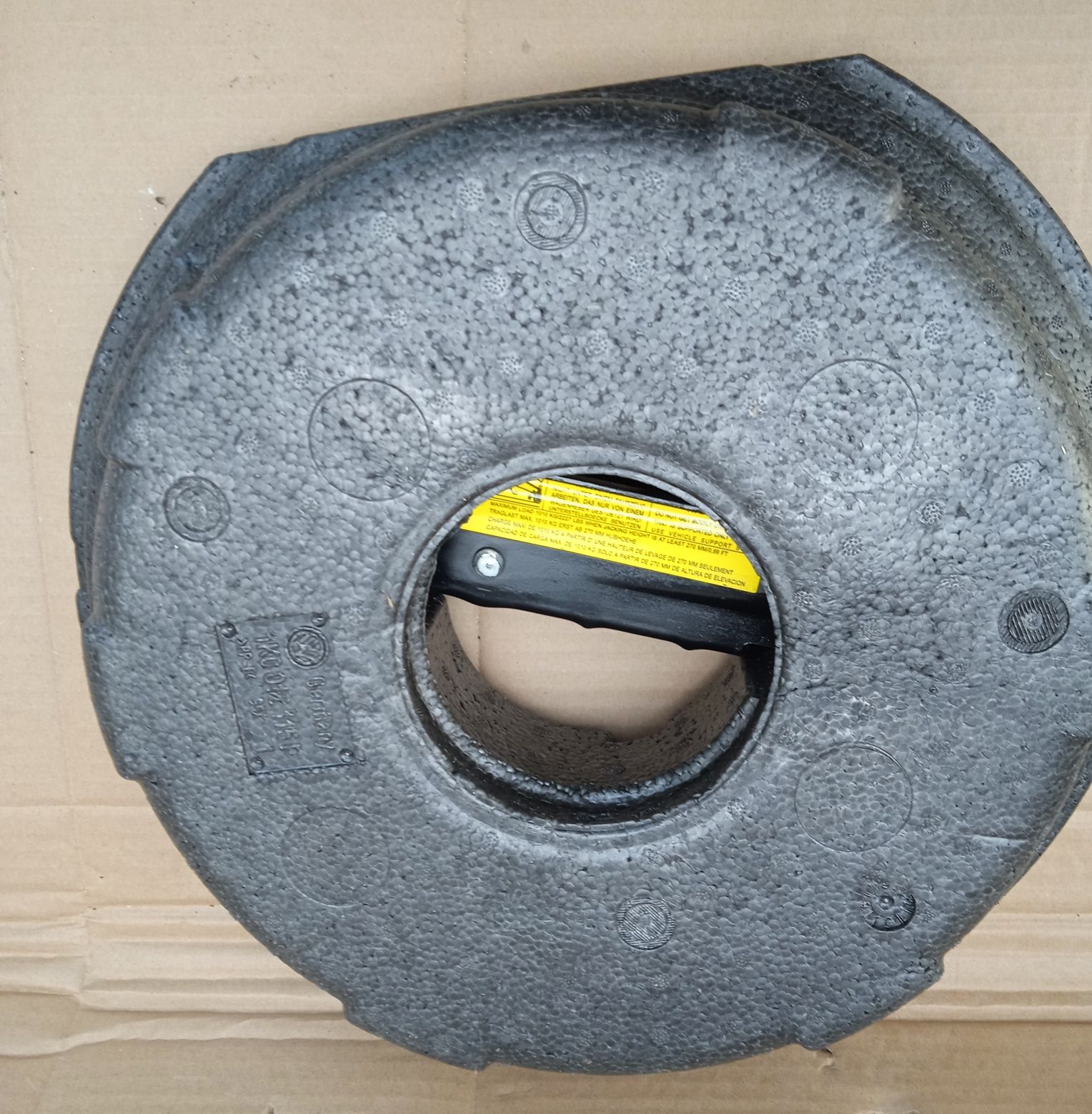 VW Seat Skoda Audi Wkład Koła Dojazdowego R16 Lewarek Klucz Ucho