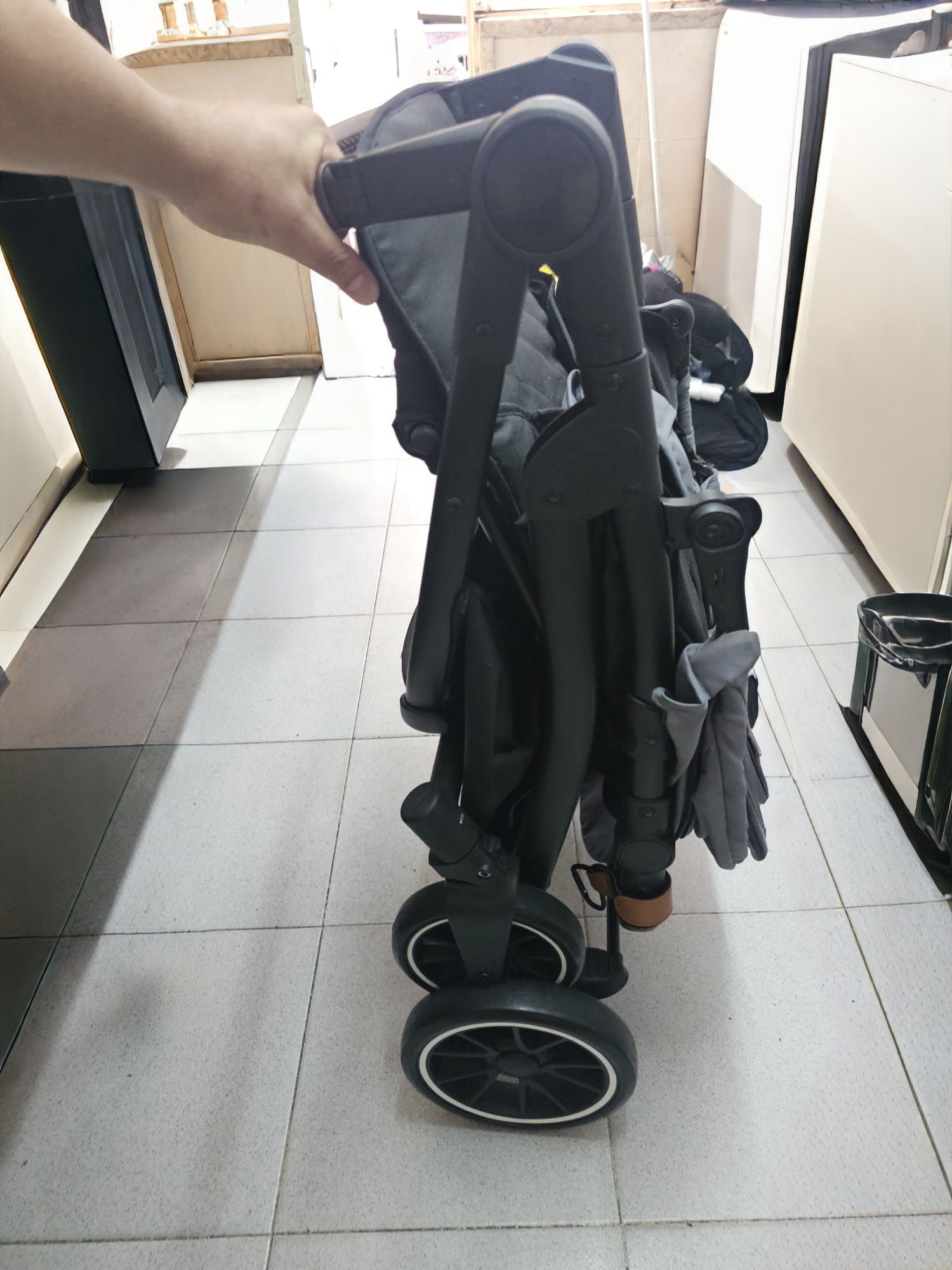 Vendo carro de passeio Bebê Confort Sunlite usado apenas uma vez