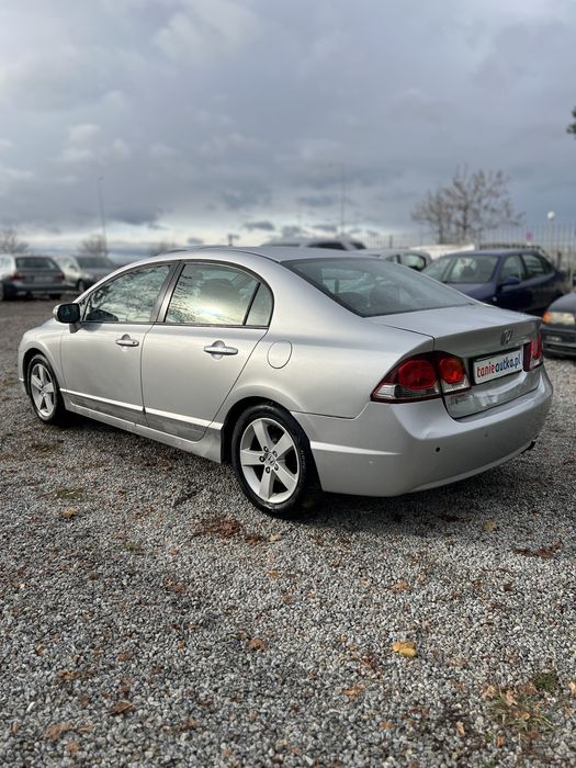 Honda Civic 4DR 1.8 Benzyna 140KM 2009r