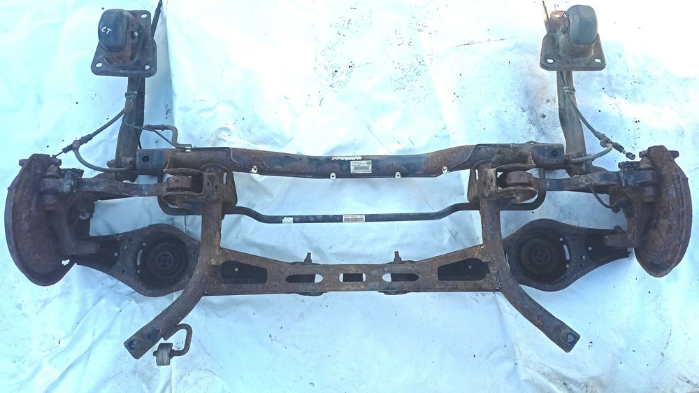 belka zawieszenie tylne vw golf V