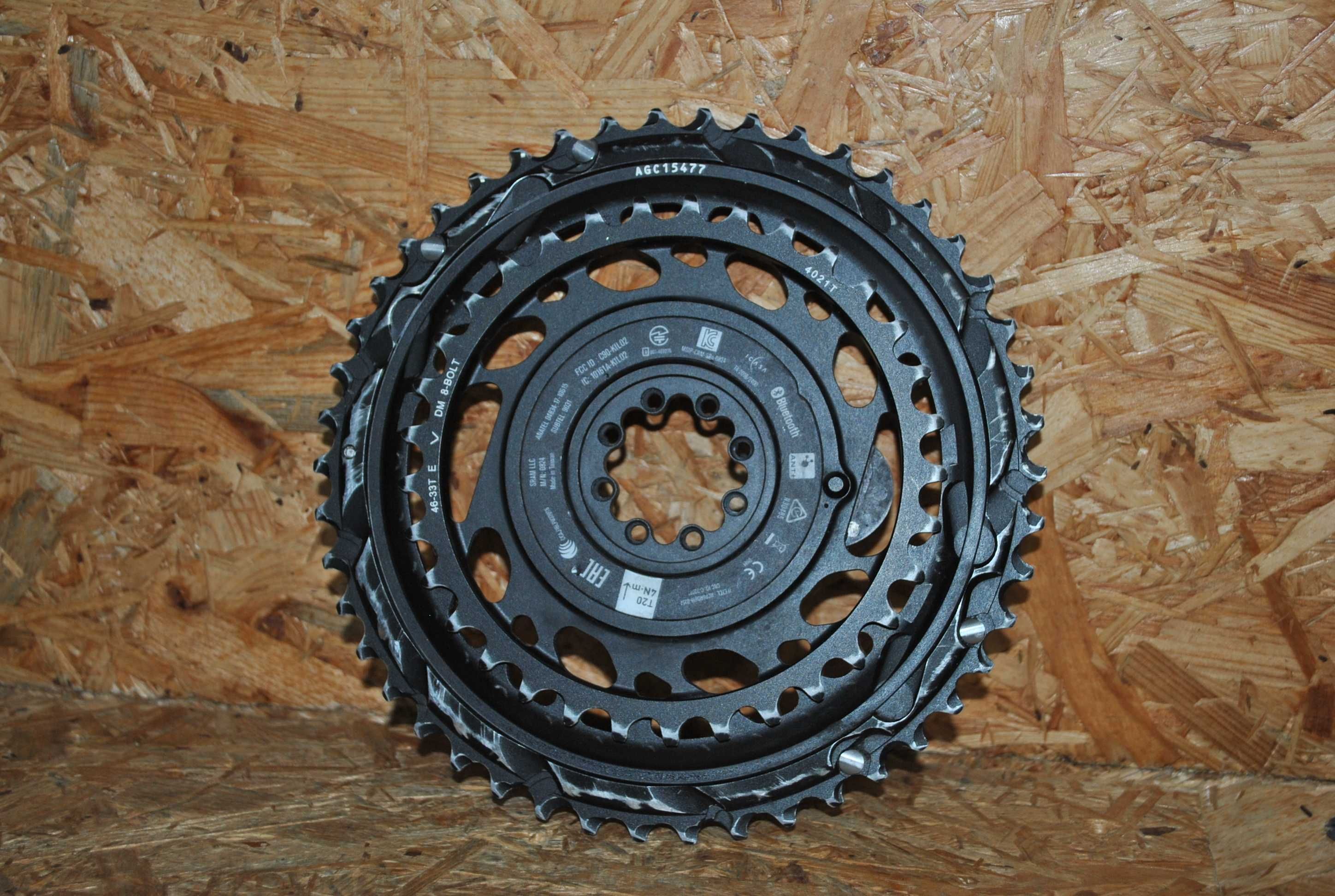 Idealna zębatka z pomiarem mocy Sram Red Axs Quarg 46/33T Gravel 6