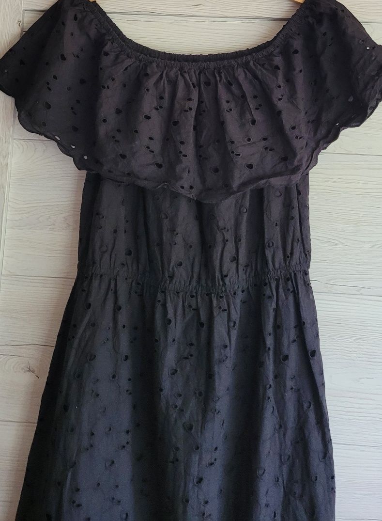 Śliczna sukienka przewiewna XL haftowana Dunnes