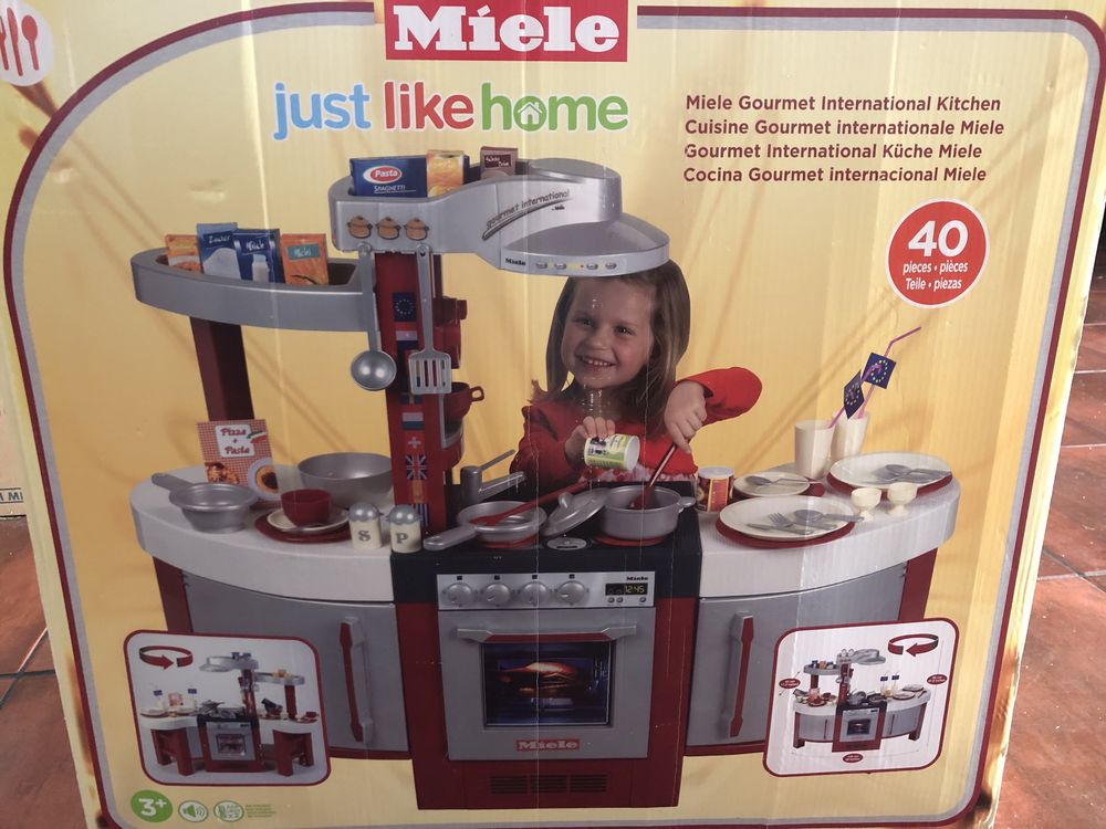 Cozinha da marca Miele para criança