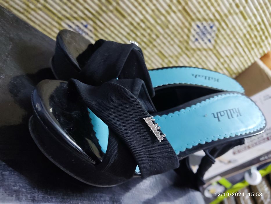 Sapatos senhora elegantes pretos da Miss Sixty