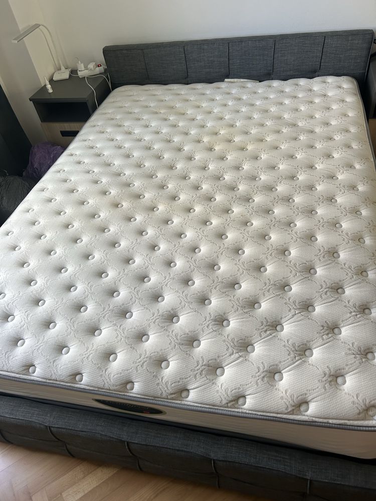 Łóżko tapicerowane z materacem 150x200 amerykanskie