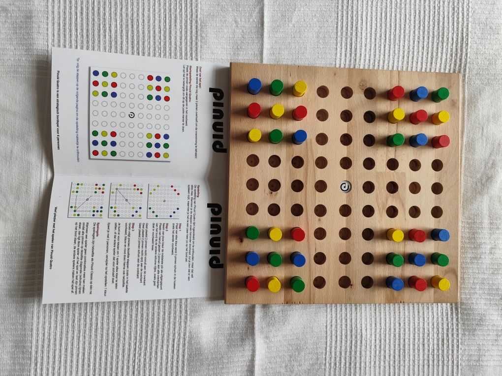 Pinuid -Jogo de tabuleiro em madeira