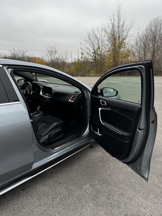 Продам Kia Proceed