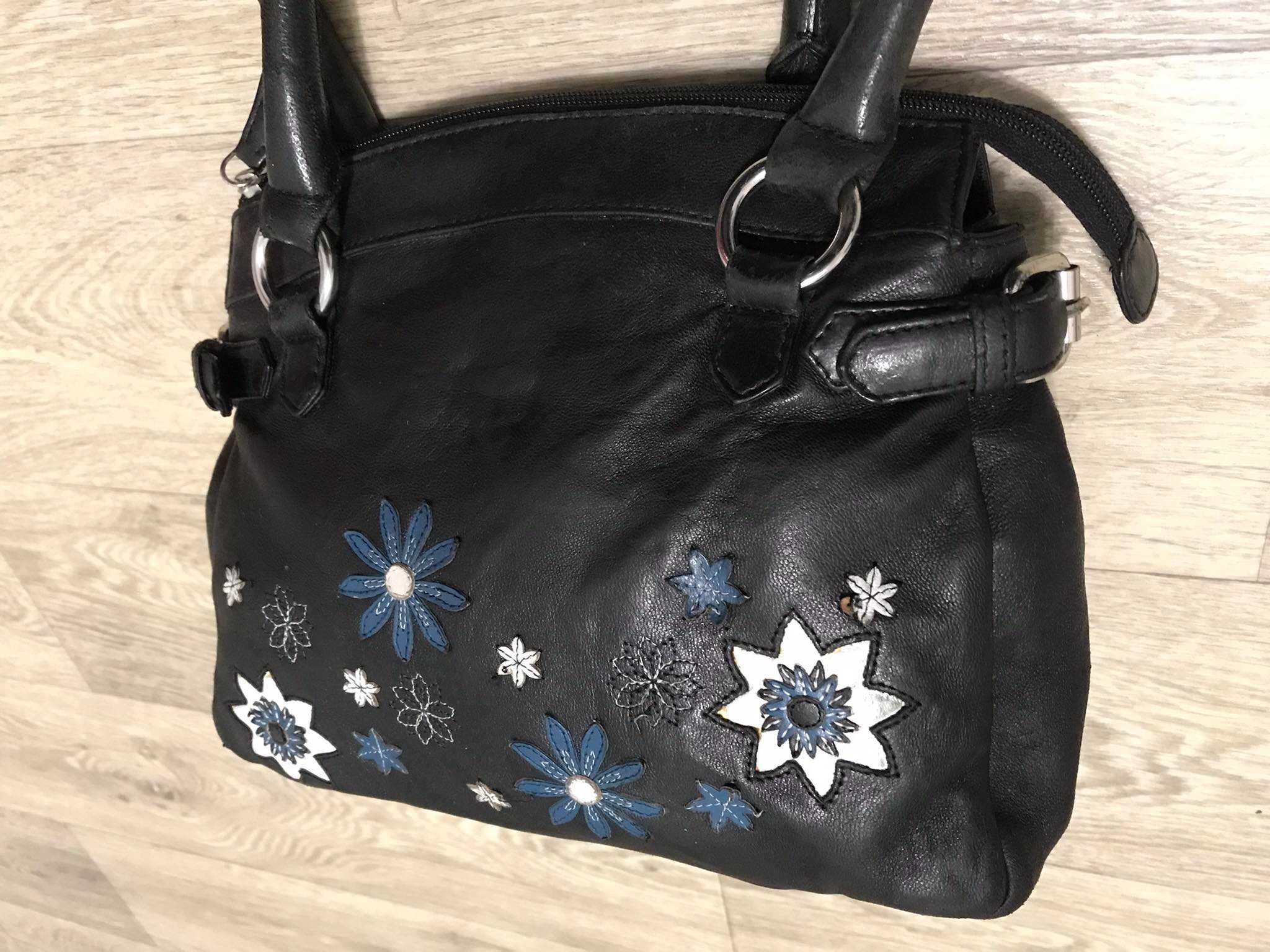 Сумка Collection debenhams натур. кожа черная с цветами