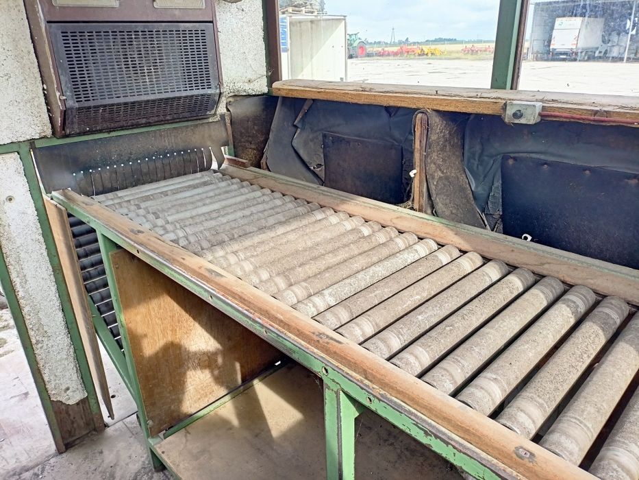 Stół przebierczy  zabudowany ocieplany unikat taśmociąg rolki