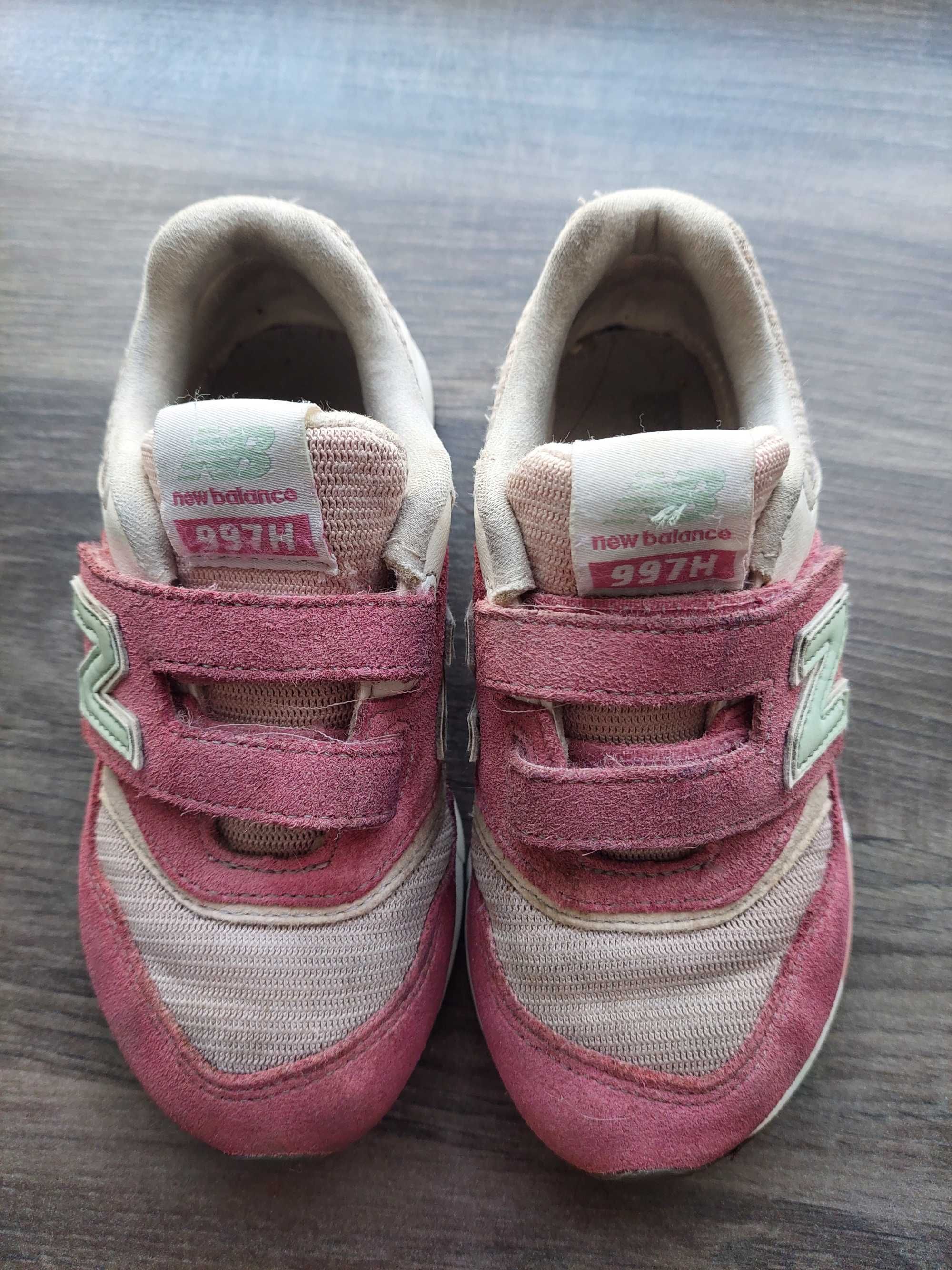 Sneakers NEW BALANCE 997H dla dziewczynki r. 29