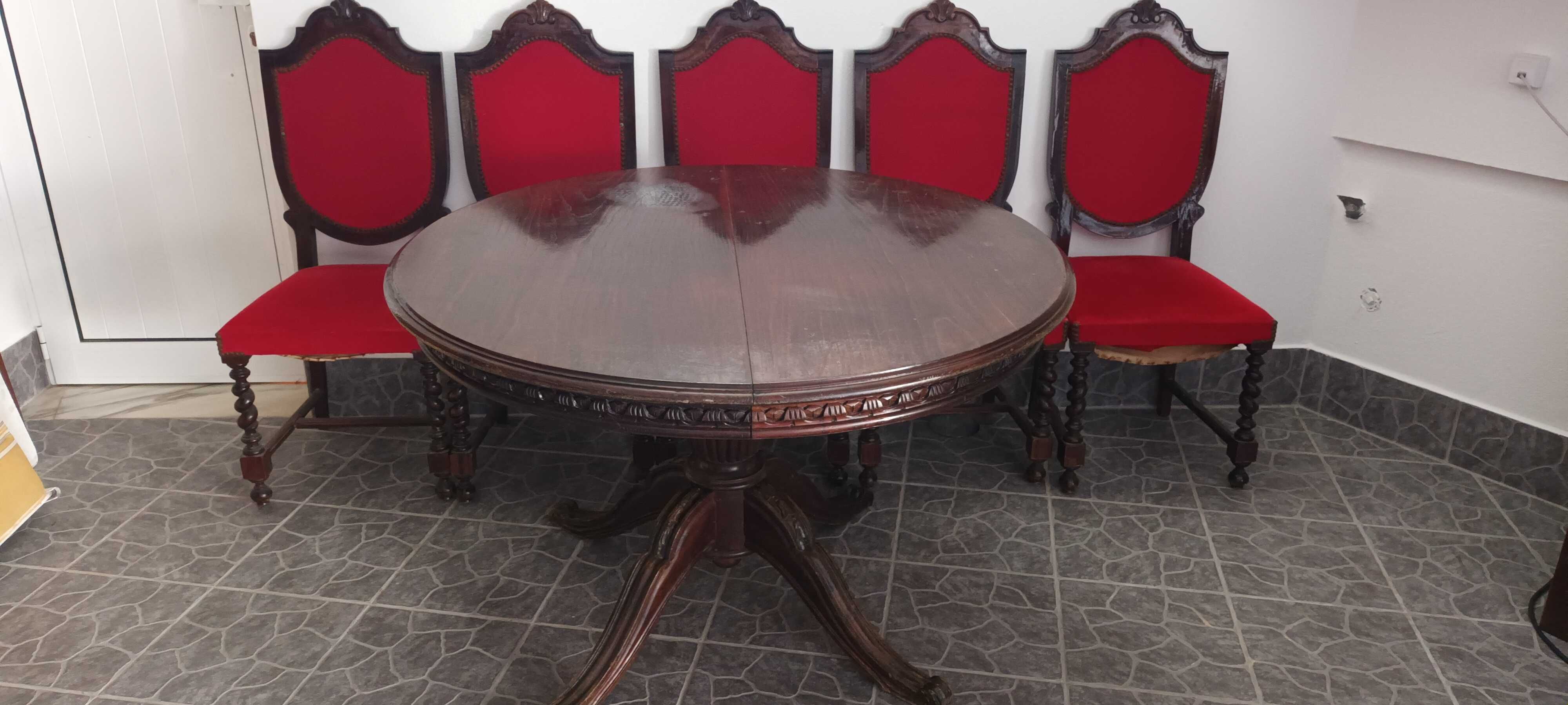 mesa vintage com 5 cadeiras