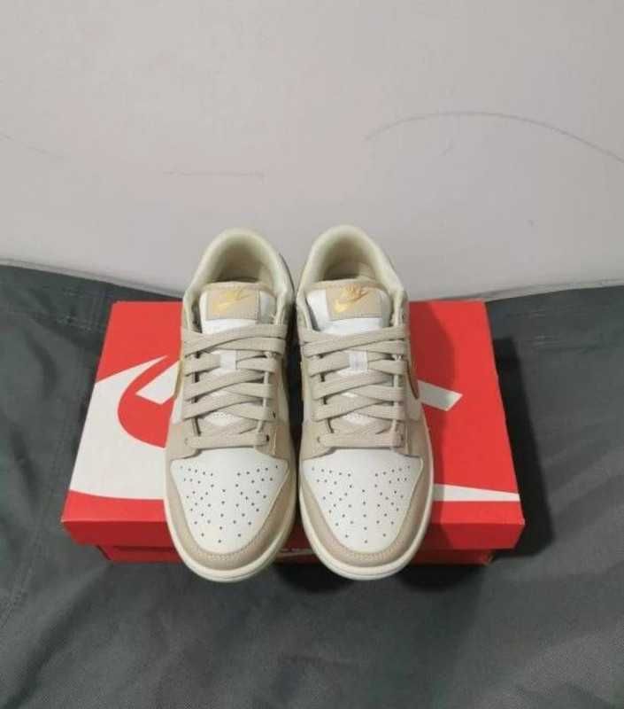 Nike Dunk Low Gold Swoosh 38