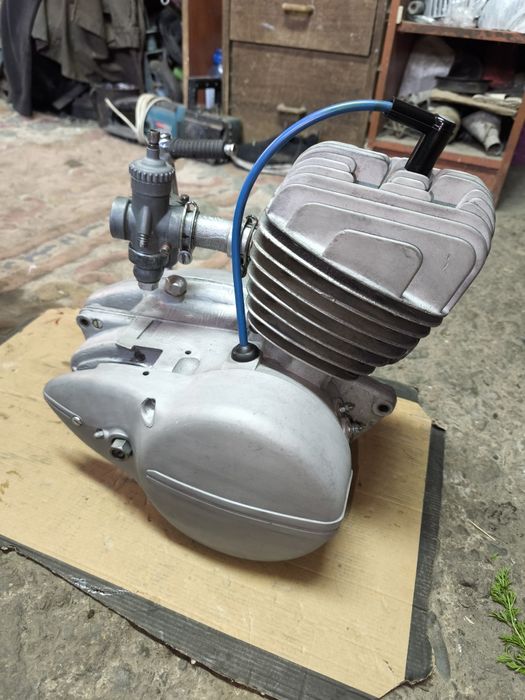 Silnik WSK 125 .