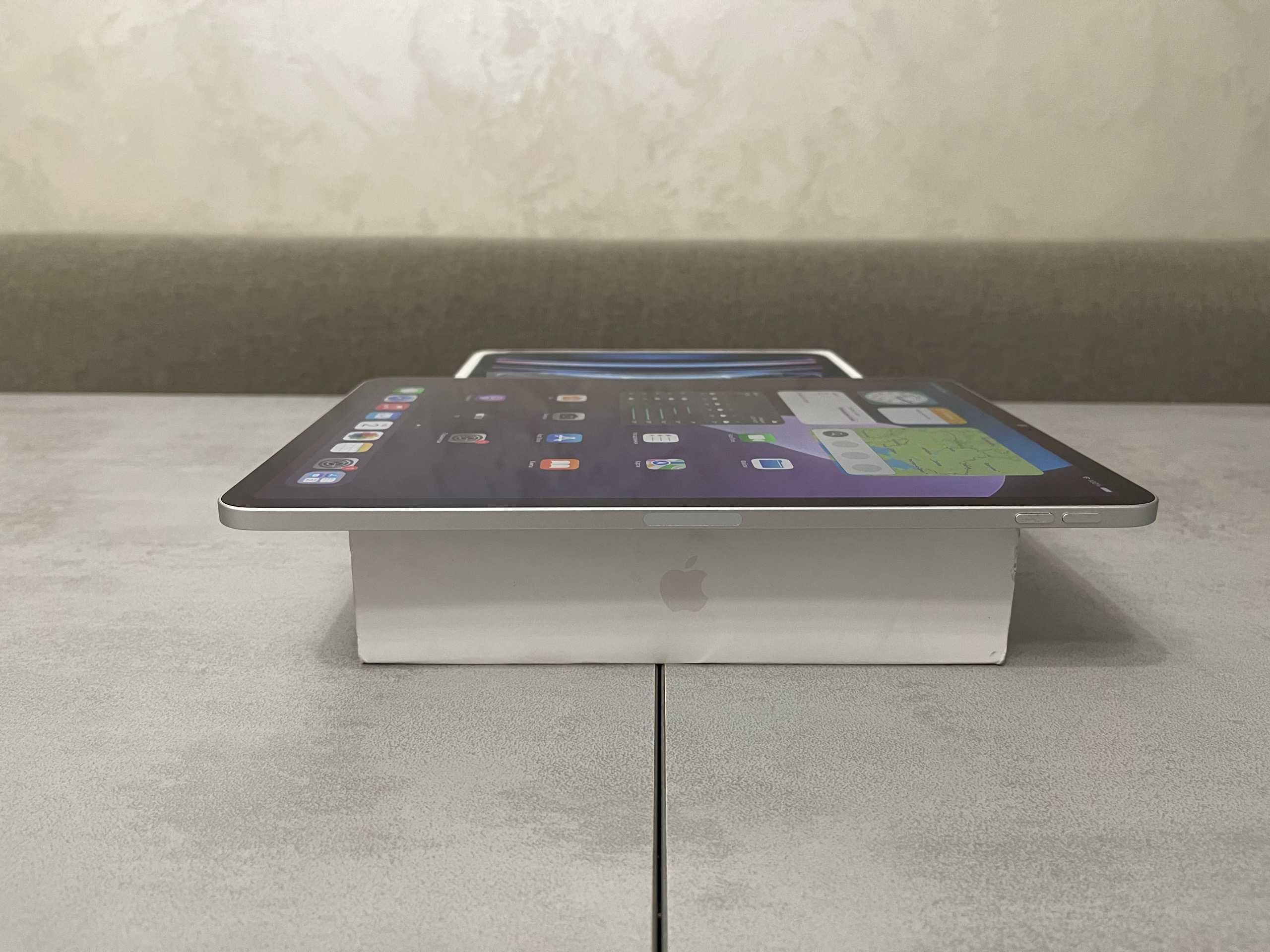 Apple iPad Pro A2759, MNXG3LL/A, 4th Gen 2022, 11", Apple M2 8GB 256GB