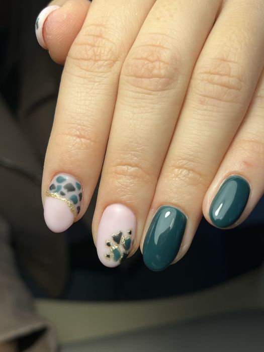Manicure hybrydowy