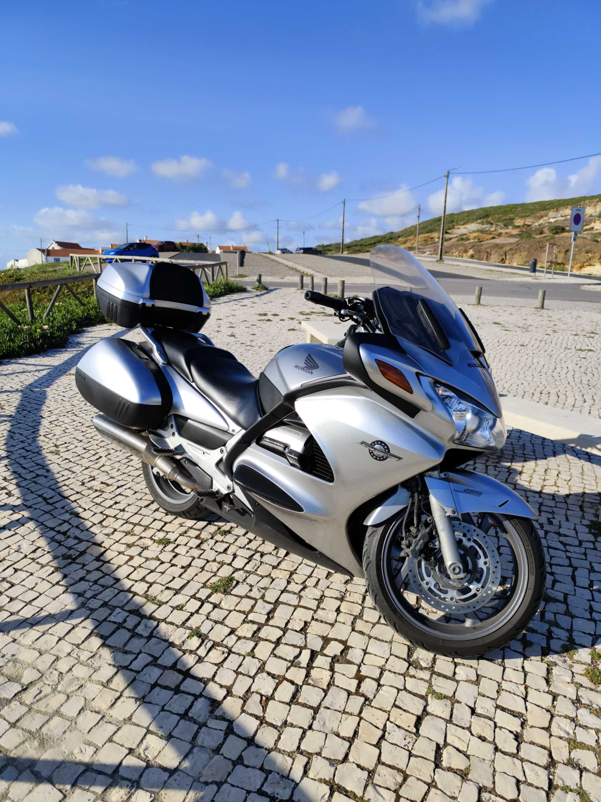Honda PAN 1300 ST 2010 (possível fazer credito!)
