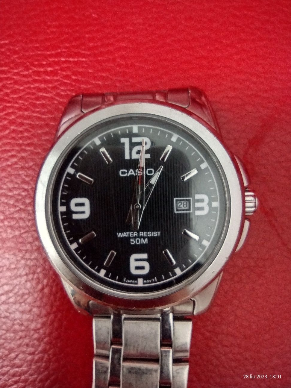 Zegarek Casio klasyczny z datownikiem