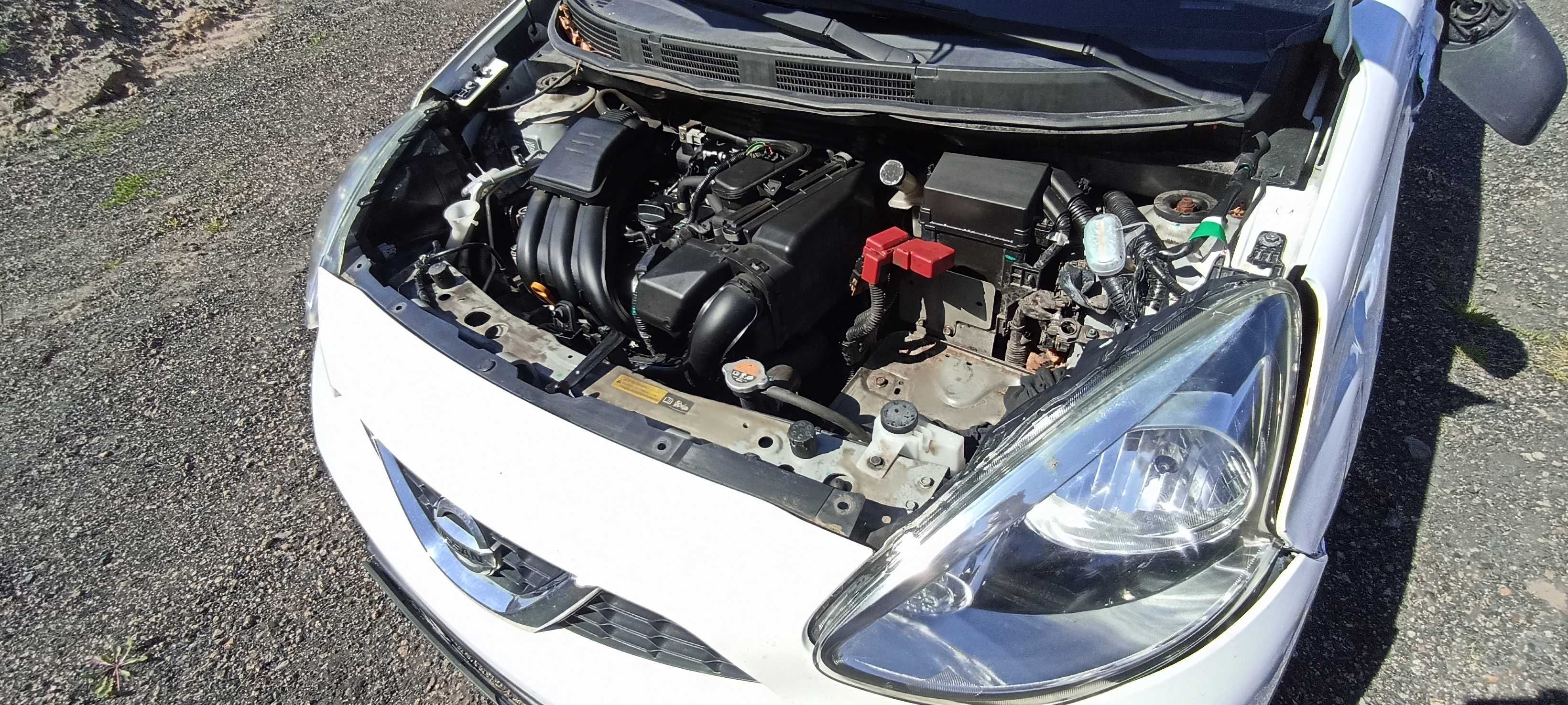pas przedni wzmocnienie chlodnica nissan micra k13  1.2  lak qm1