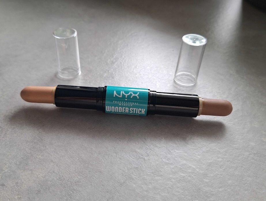 NYX Sztyft do konturowania Wonder Stick WS01 Fair