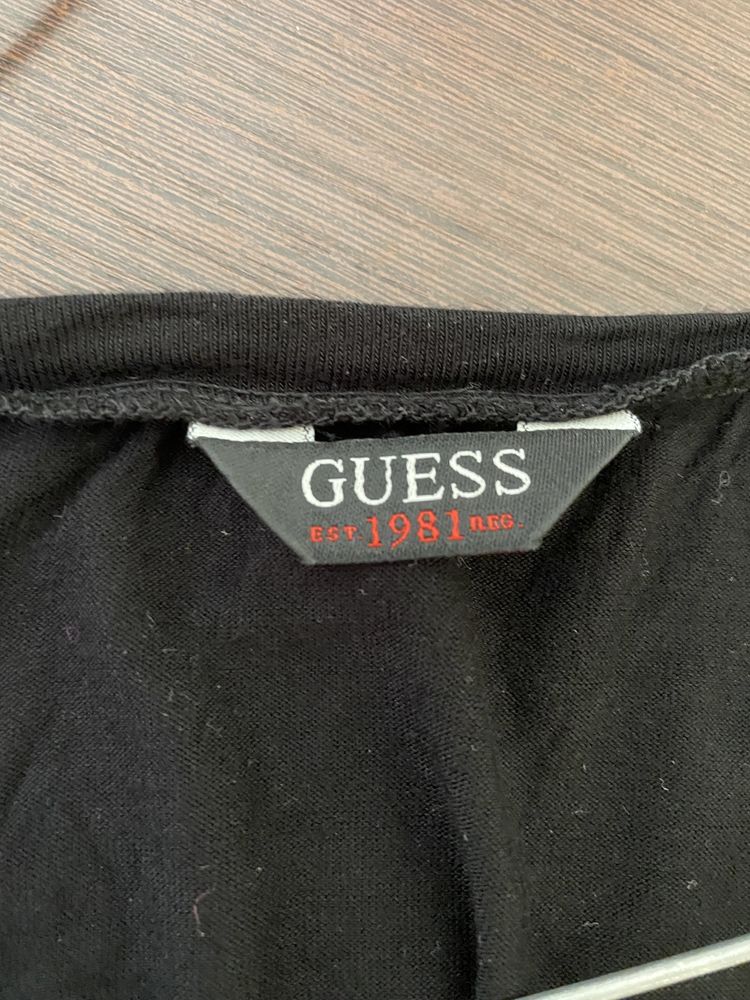 Летний топ от американского бренда Guess