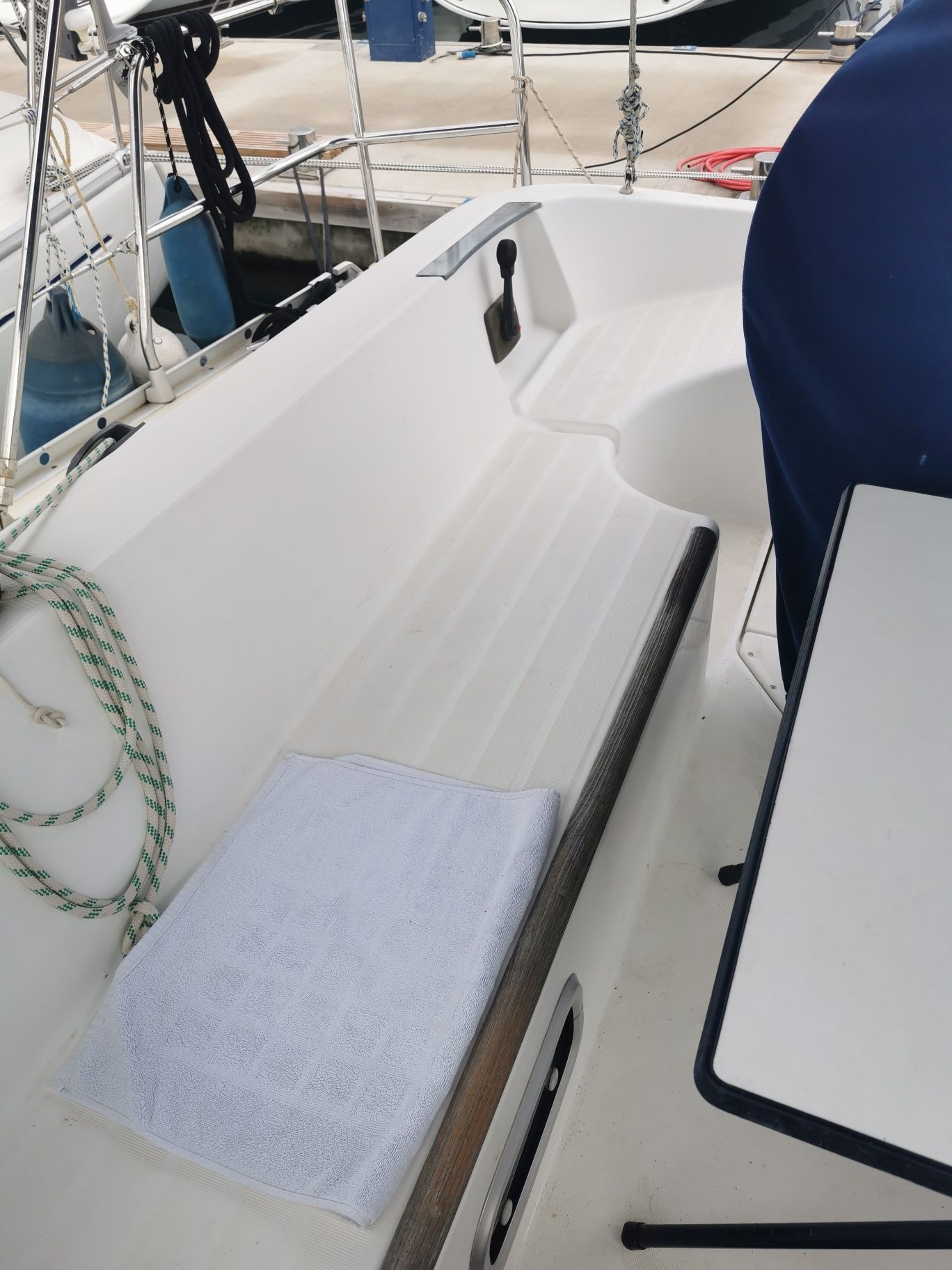 Sprzedam jacht Beneteau Oceanis 321 Chorwacja