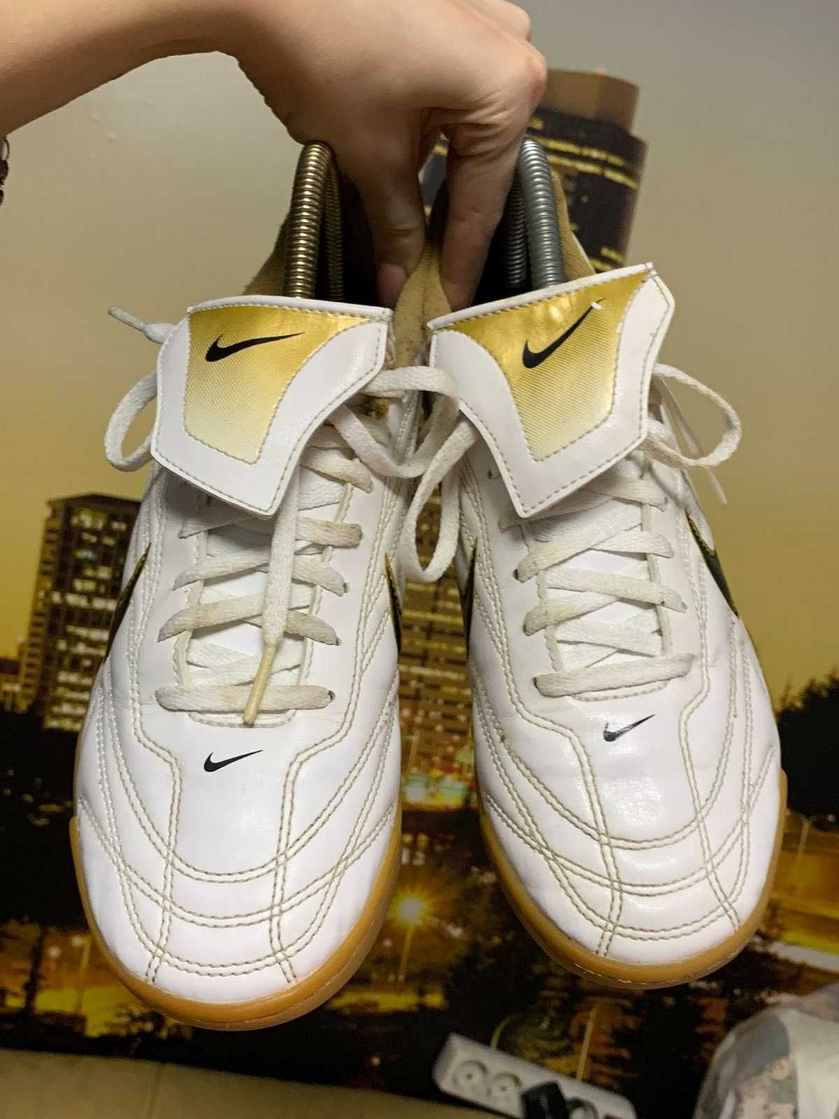 Футзалки, залки бампы Nike PREMIER II Футбольная обувь