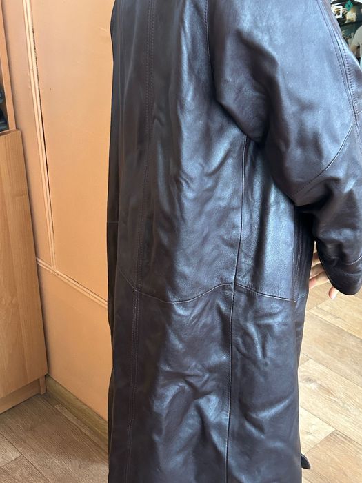 Шкіряний плащ з теплою підкладкою