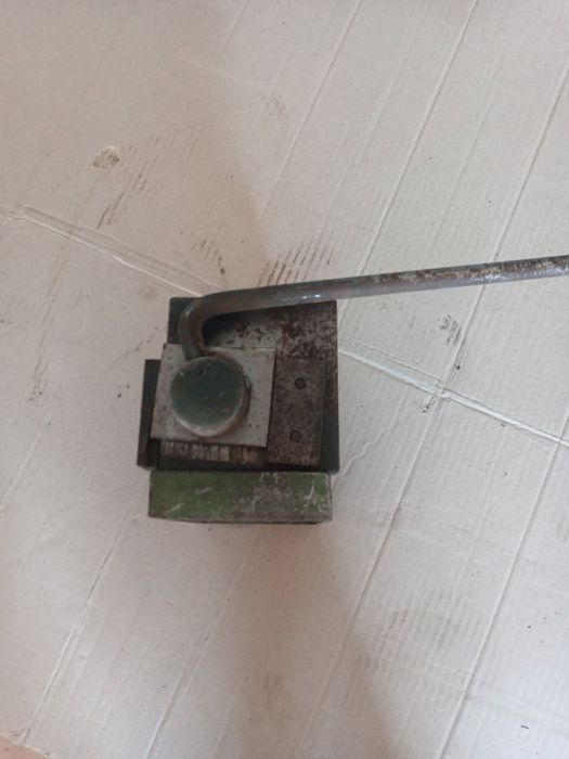 Гильотина и станок для зачистки сварного шва для ленточных пил