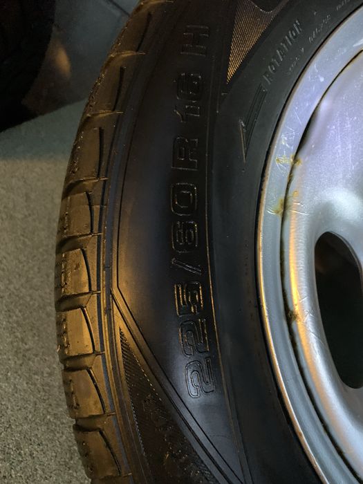 Suzuki Grand Vitara koła zimowe 5x114,3 235/60/16 continantal,uniroyal
