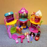 Barbie - Petites Club Butik duży domek i lalki stadnina koni