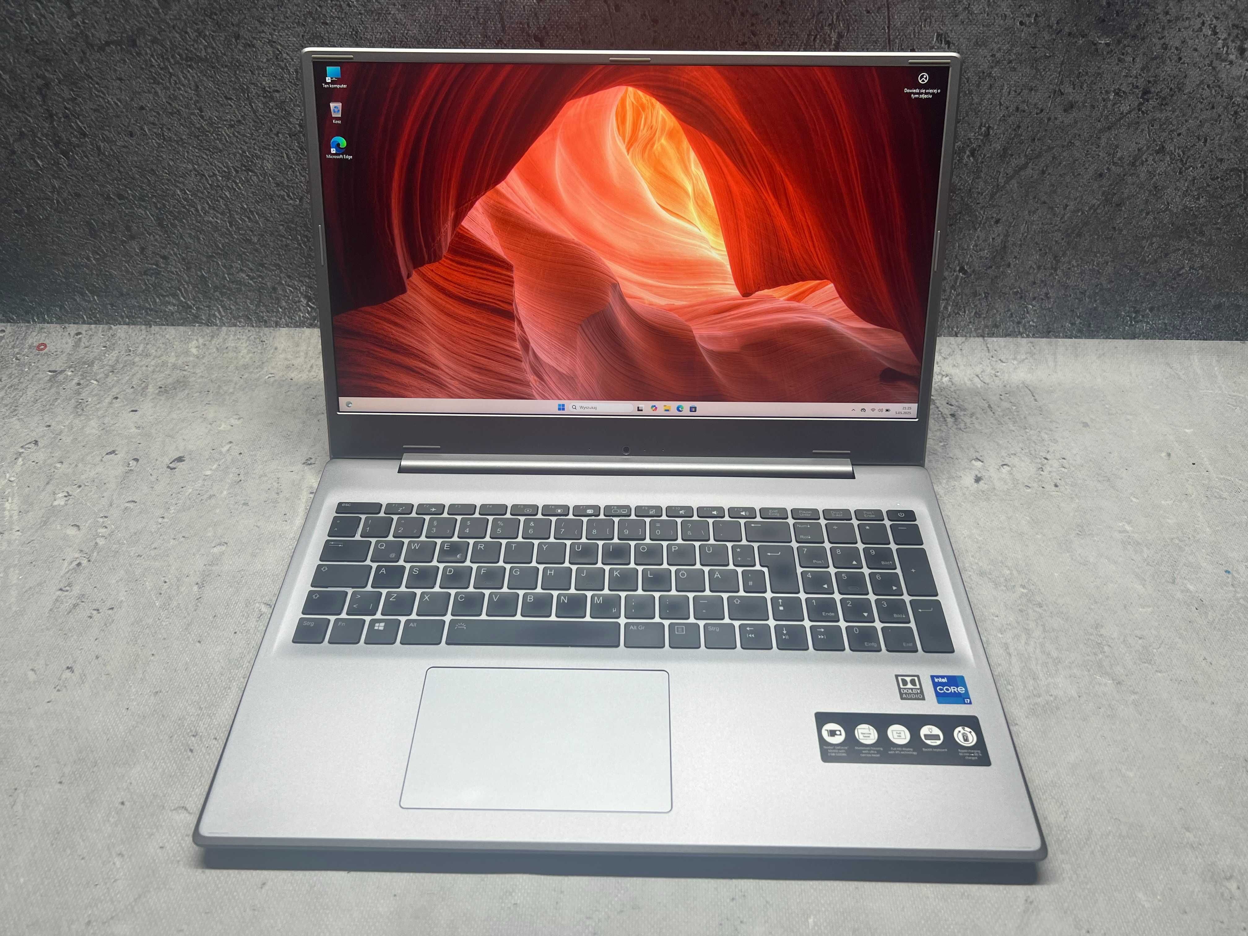 Medion / i7 1165G7 4.7GHz / 16GB DDR4 / 2TB SSD / MX450 2GB / 17.3 FHD