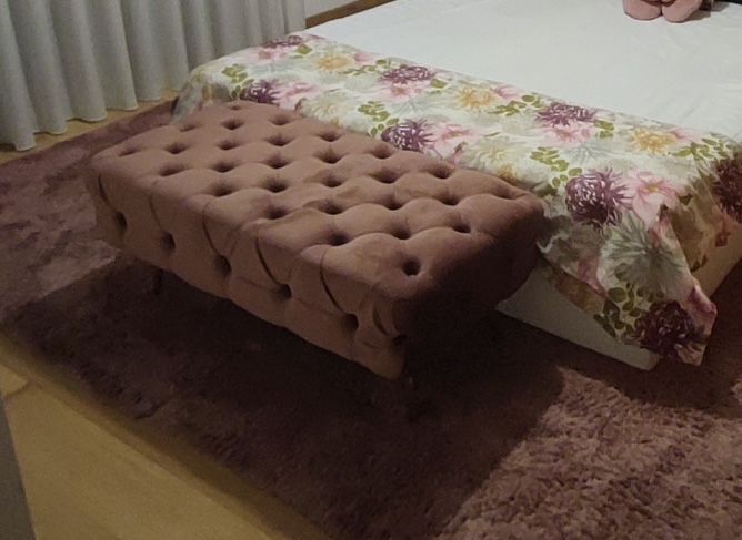 Banqueta Rosa para cabeceira de cama