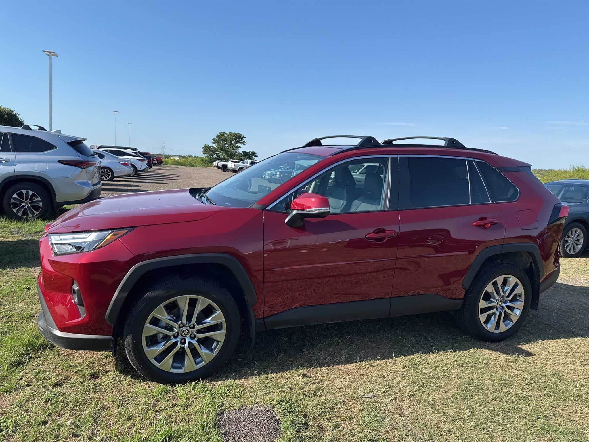 Toyota Rav4 XLE 2024