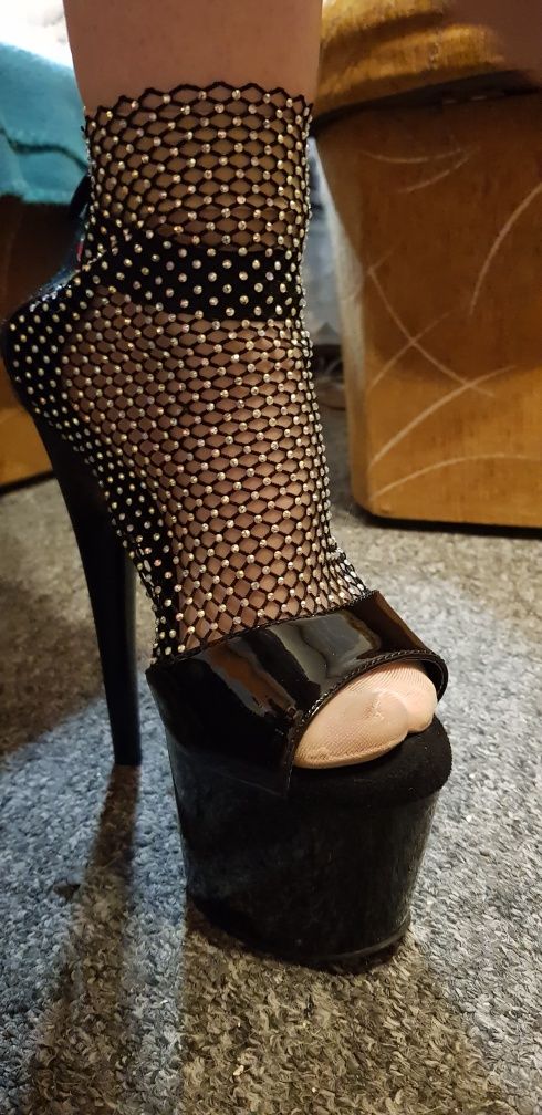 Buty Adore-765 czarne lakierowane