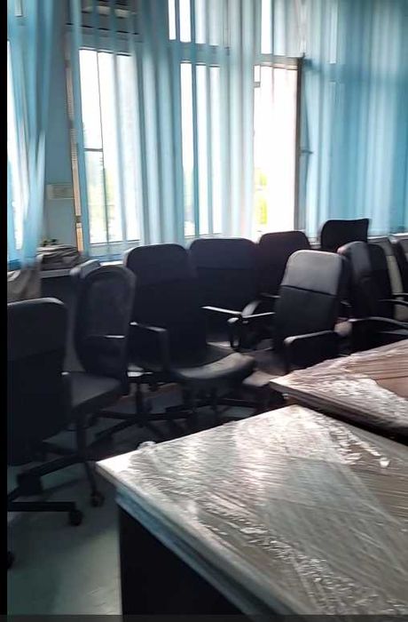 Oddam za darmo wyposażenie biura