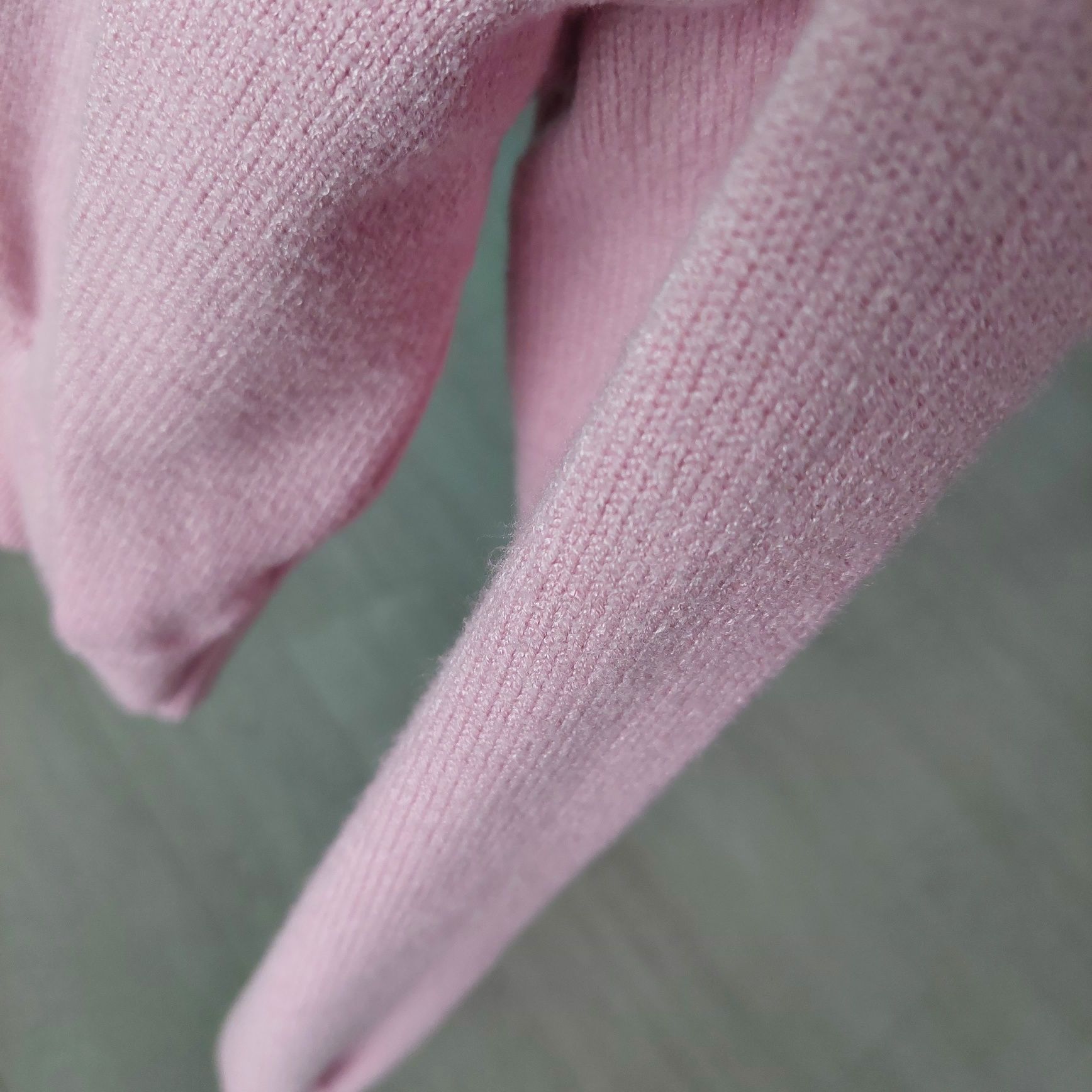 Sweter różowy RESERVED krótki L 40 stan bardzo dobry