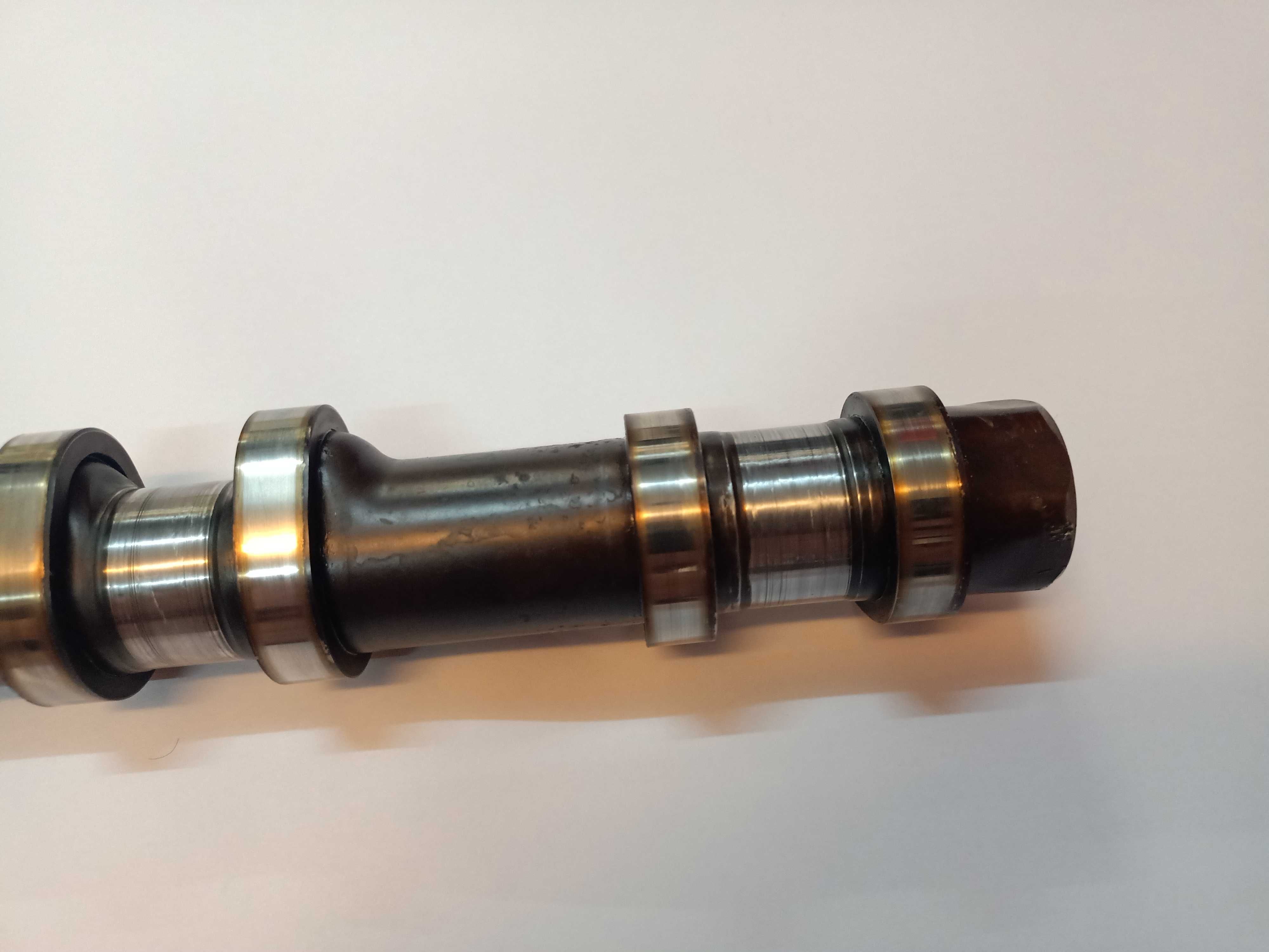 N52 BMW E60 E61 E90 E91 X5 2.5i 3.0i Wałek rozrządu wydechowy + kaseta