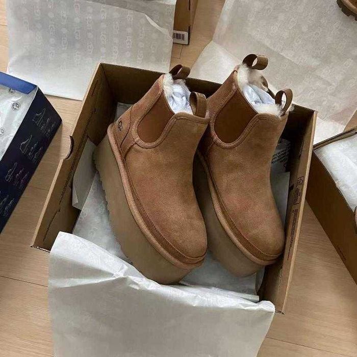 Купити жіночі Оригінальні UGG Platform Chelsea Boot Black 36-40р