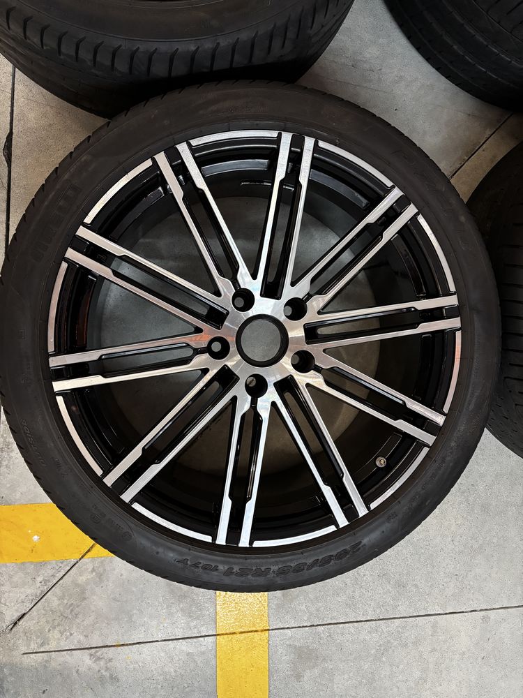 4 Jantes 21 Porsche Cayenne  Pack 4 Pneus Pirelli 295/36R21 usados