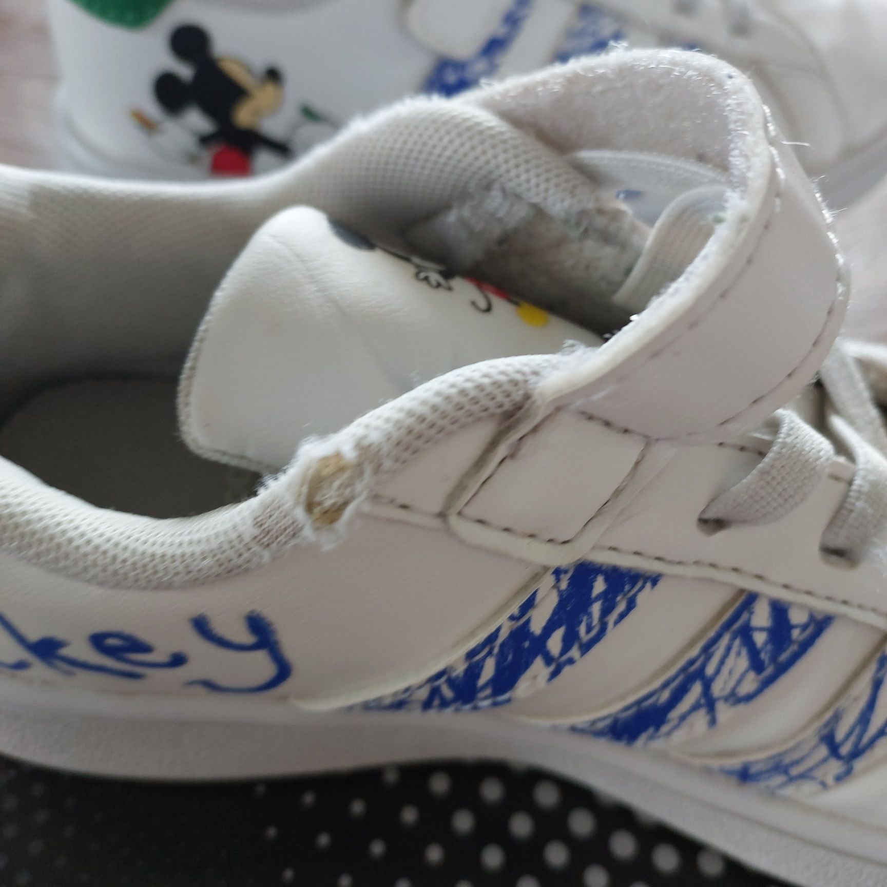 Buty adidas disney 30.5 dla chłopca rzepy