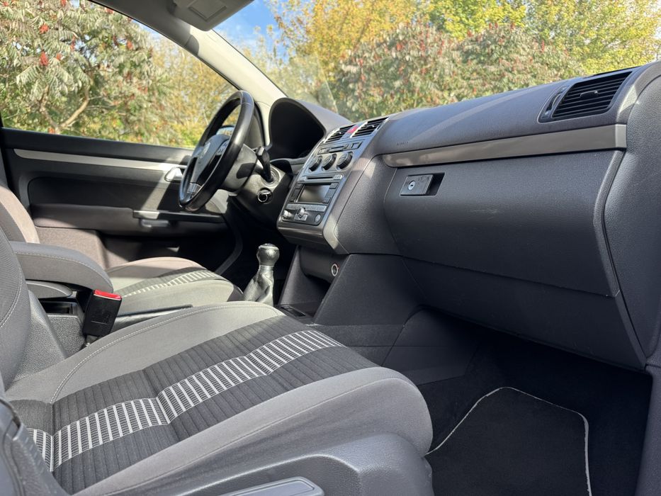 Volkswagen Touran 2009 р. 1,6mpi