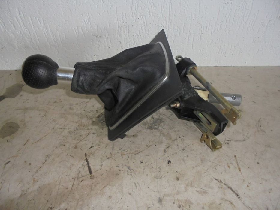 DZWIGNIA ZMIANY BIEGOW AUDI A4 B6